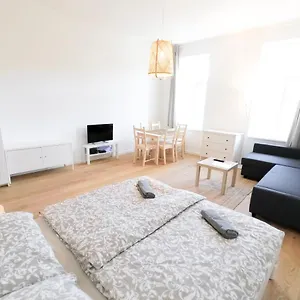  Apartament - Metro 1160