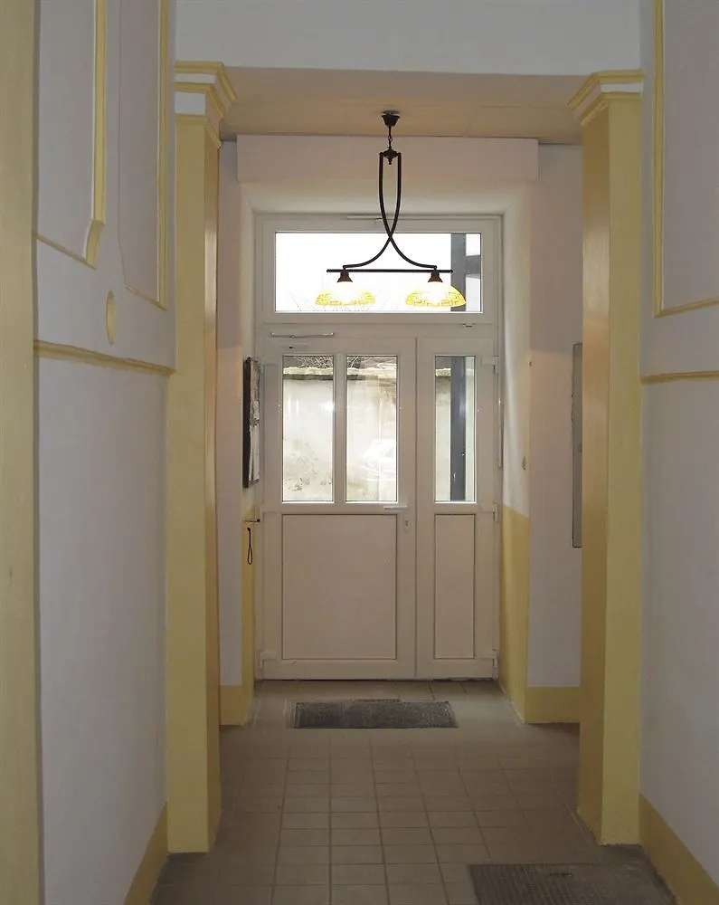 Old Vienna Apartments Австрия